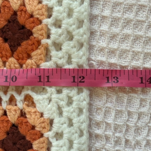 Cotton Emporium orange & brown granny squares crocheted crop top boho XS NWT - Picture 3 of 5